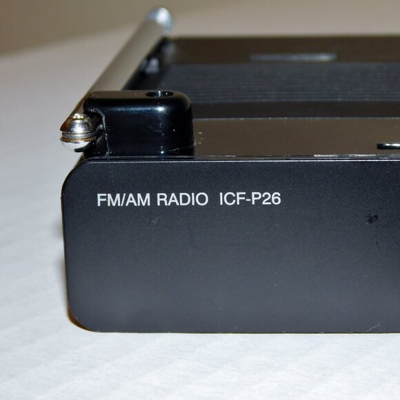 Sony FM/AM Portable Pocket Radio ICF-P26 Built-in-Speaker Tested & Working - Picture 7 of 9